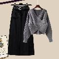 グレー/セーター/単品+ブラック/スカート/単品